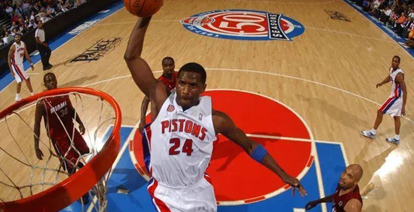 关键时刻底特律活塞备战法国杯;更衣室发声细节曝光;引发热议;轮换策略成焦点的简单介绍 关键时刻底特律活塞备战法国杯;更衣室发声细节曝光;引发热议;轮换策略成焦点的简单介绍