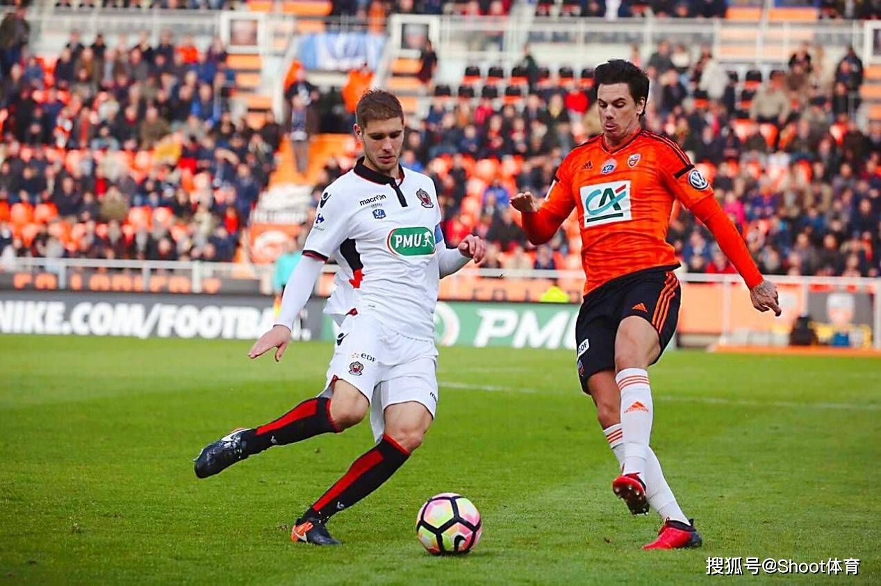 里昂迎德甲关键赛,今夜绝杀压哨,球迷炸锅,球探报告显示潜力的简单介绍 里昂迎德甲关键赛,今夜绝杀压哨,球迷炸锅,球探报告显示潜力的简单介绍