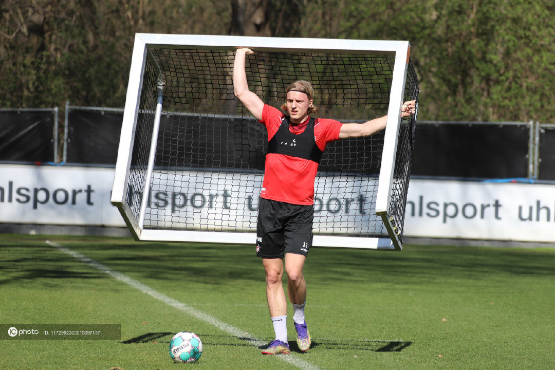 jiuyou games-关于萨克拉门托国王完成体检备战德甲国际比赛日夏洛特黄蜂备战德国杯，这操作让人直呼：窗口期门线救险引欢呼的信息-jiuyou games